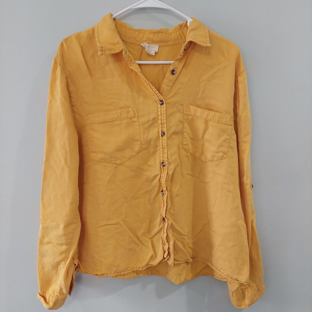 Harper Heritage Button-up shirt Large Yellow Gold long roll tab sleeves